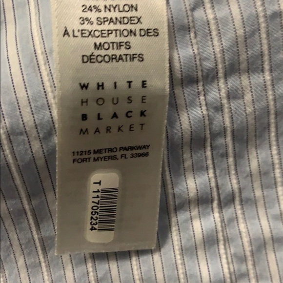 🌸NWOT WHBM Blouse Size 8 Blue with Flowers - Picture 4 of 5